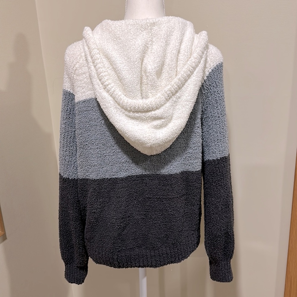 Sweater - Picture 2 of 3